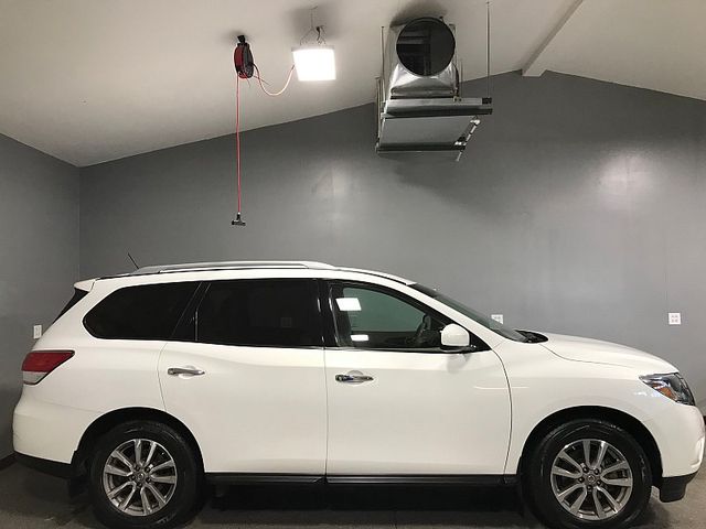 2014 Nissan Pathfinder SV