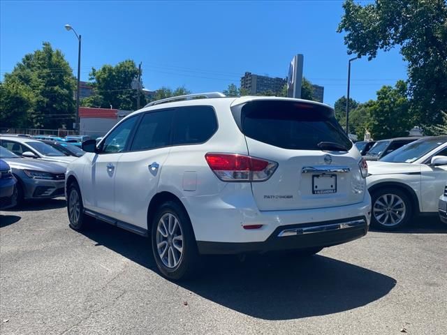 2014 Nissan Pathfinder SV