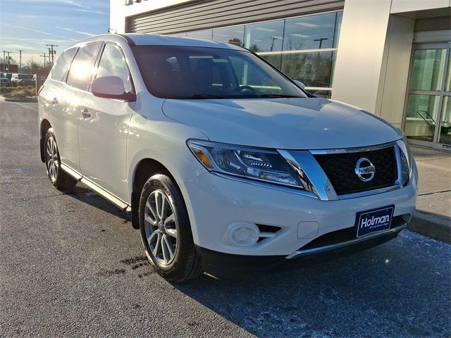 2014 Nissan Pathfinder S