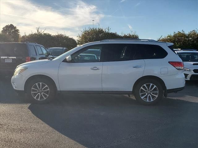 2014 Nissan Pathfinder SV