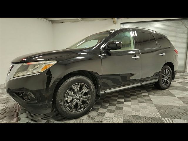 2014 Nissan Pathfinder SV