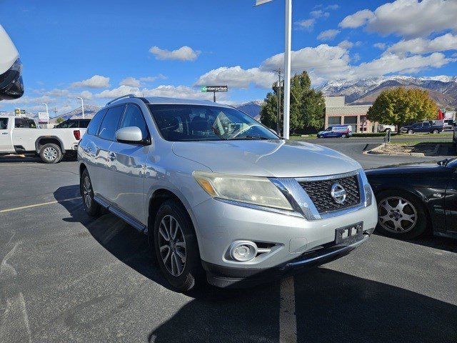 2014 Nissan Pathfinder SV