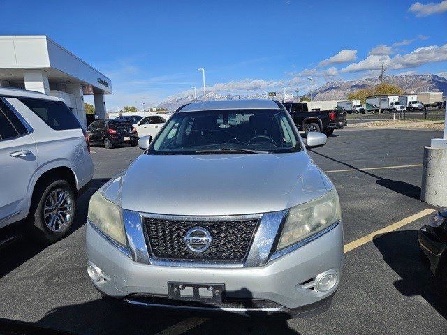 2014 Nissan Pathfinder SV