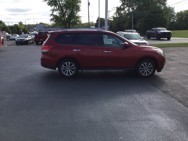 2014 Nissan Pathfinder SV