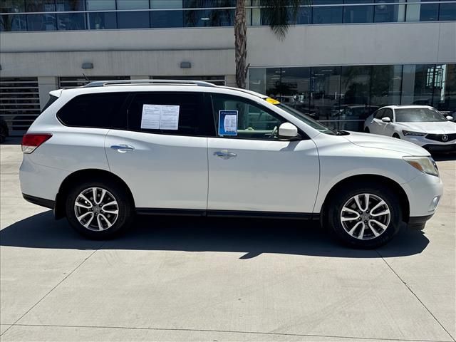 2014 Nissan Pathfinder SV