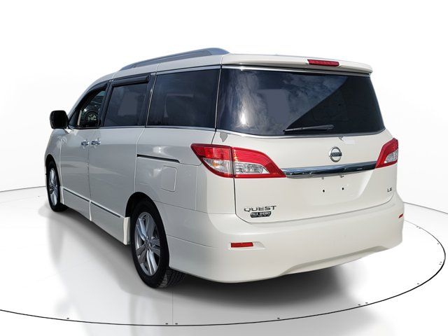 2014 Nissan Quest LE