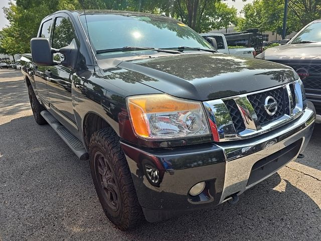 2014 Nissan Titan SV