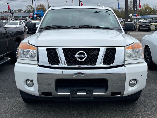 2014 Nissan Titan SV