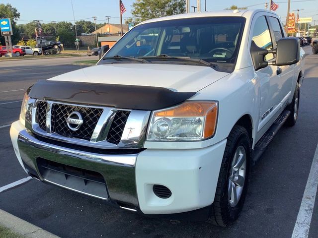 2014 Nissan Titan SV