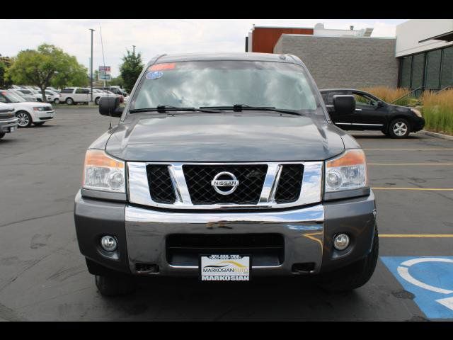 2014 Nissan Titan SV