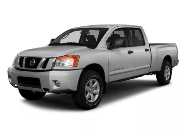 2014 Nissan Titan SV