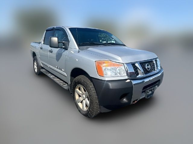 2014 Nissan Titan SV