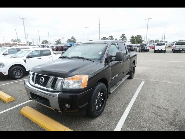 2014 Nissan Titan SV