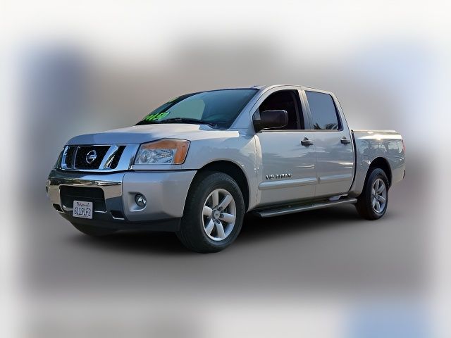 2014 Nissan Titan SV