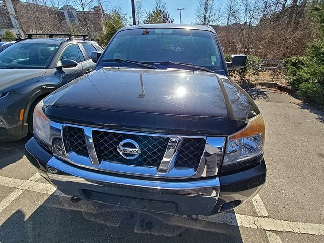 2014 Nissan Titan SV