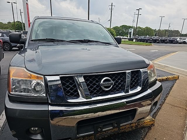 2014 Nissan Titan SV