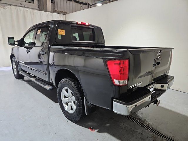 2014 Nissan Titan SV