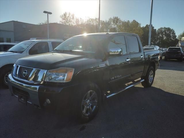 2014 Nissan Titan SV