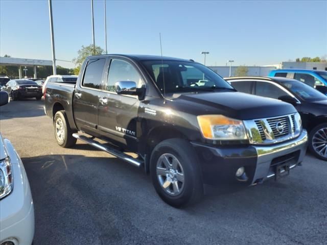 2014 Nissan Titan SV