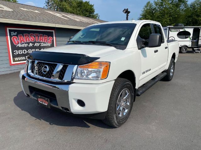 2014 Nissan Titan SV