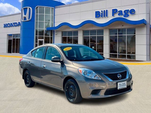 2014 Nissan Versa 