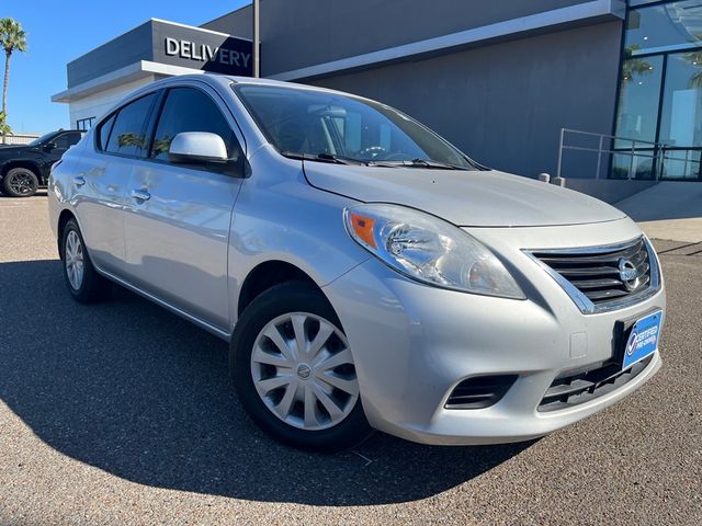 2014 Nissan Versa SV