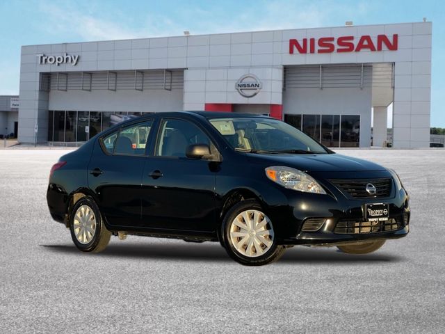 2014 Nissan Versa S Plus