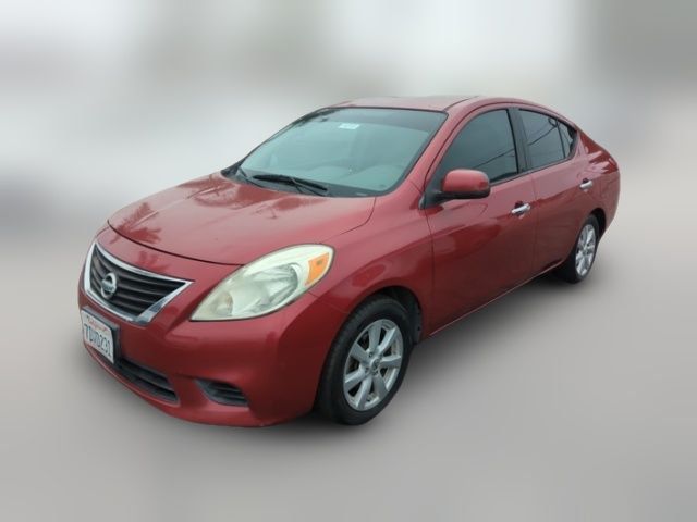 2014 Nissan Versa SV