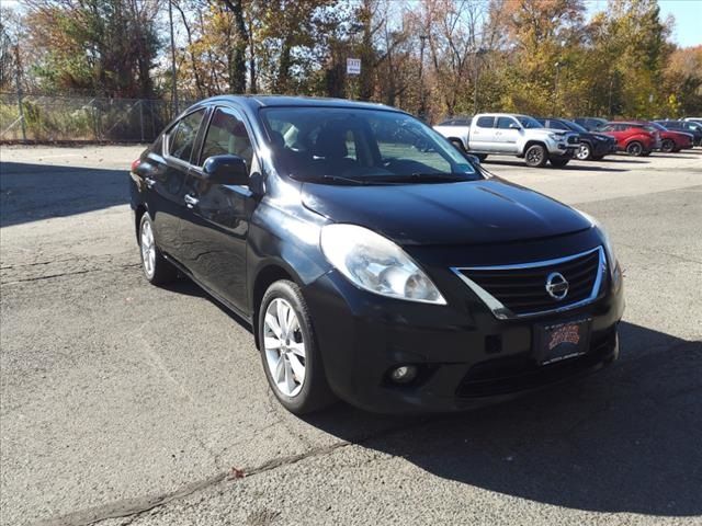 2014 Nissan Versa SL