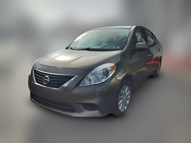 2014 Nissan Versa SV