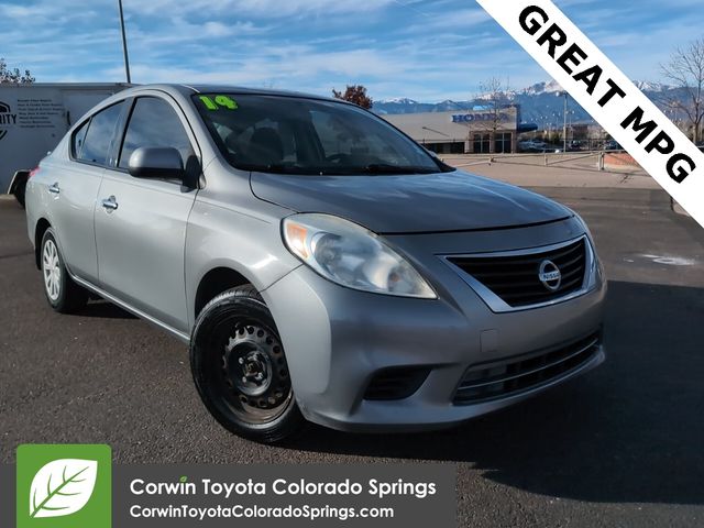 2014 Nissan Versa SV