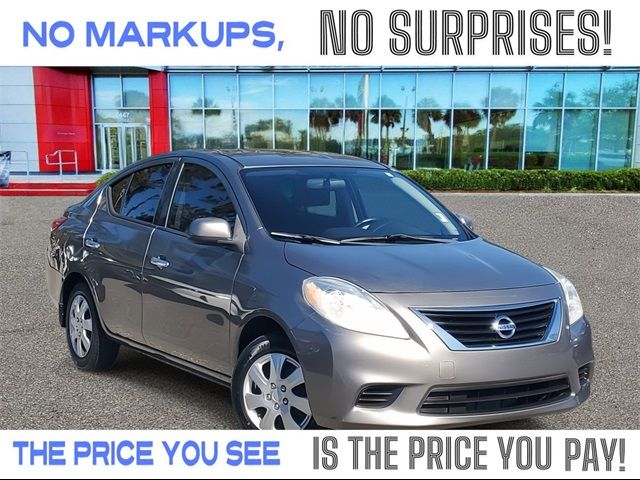 2014 Nissan Versa SV