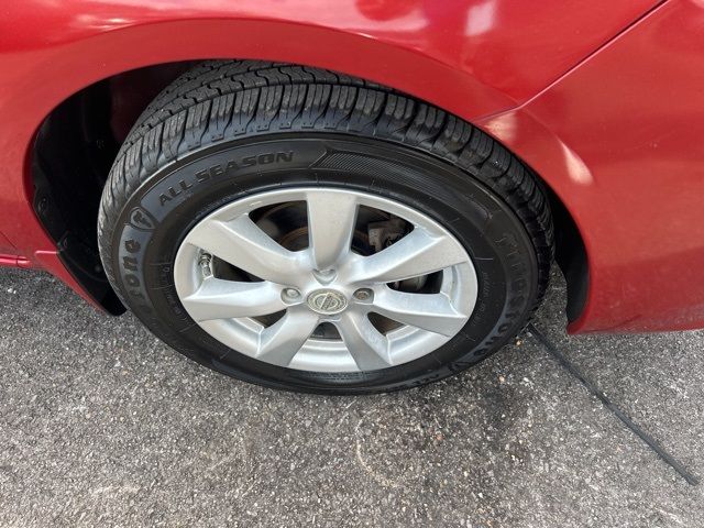 2014 Nissan Versa SV