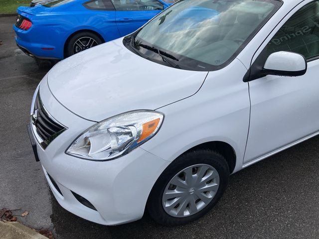 2014 Nissan Versa SV