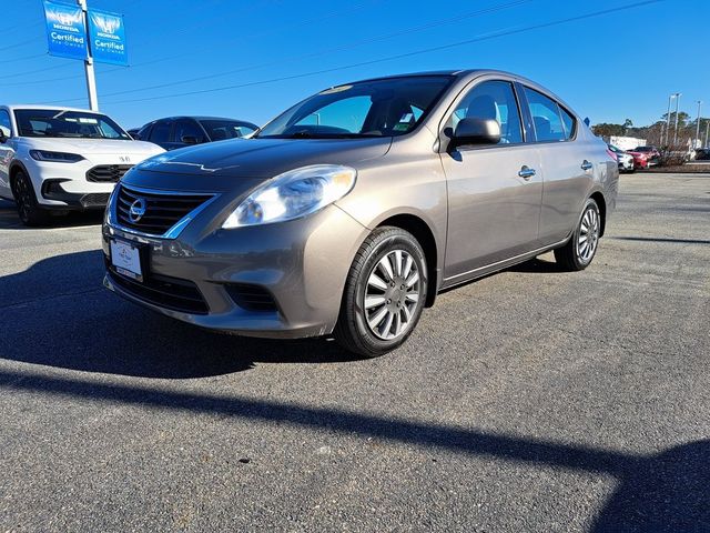 2014 Nissan Versa SV