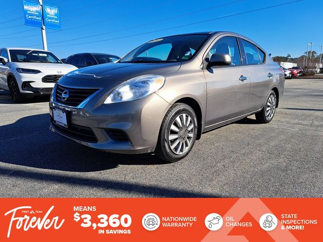 2014 Nissan Versa SV