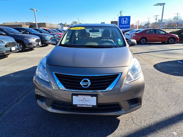 2014 Nissan Versa SV