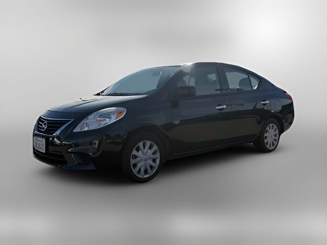 2014 Nissan Versa SV