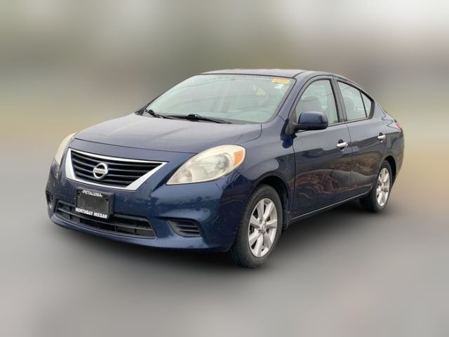 2014 Nissan Versa SV