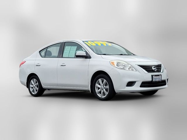 2014 Nissan Versa SV