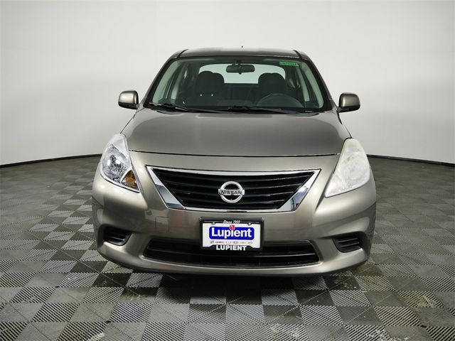 2014 Nissan Versa SV