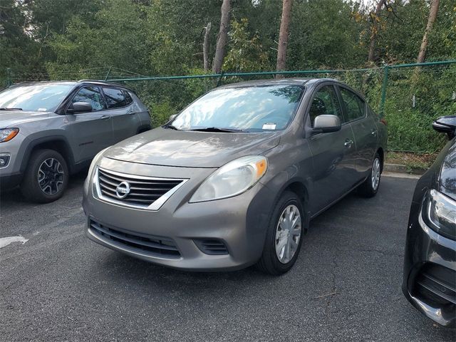 2014 Nissan Versa SV