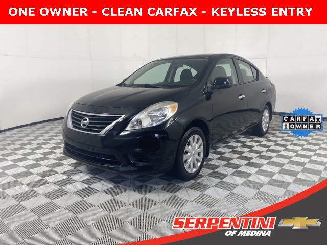 2014 Nissan Versa SV