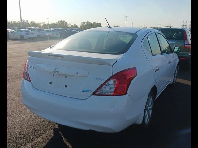 2014 Nissan Versa SV