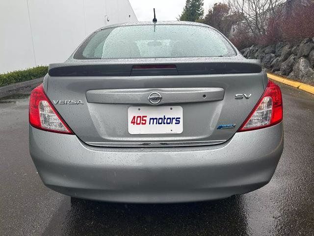 2014 Nissan Versa SV