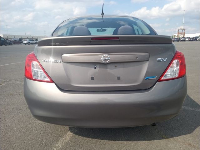 2014 Nissan Versa SV