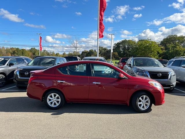 2014 Nissan Versa SV