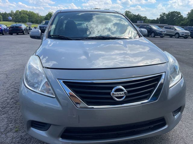 2014 Nissan Versa SV