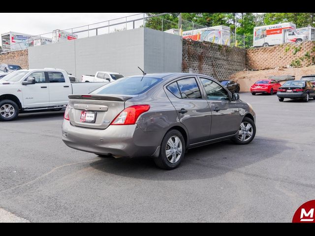 2014 Nissan Versa S Plus