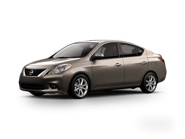 2014 Nissan Versa S Plus